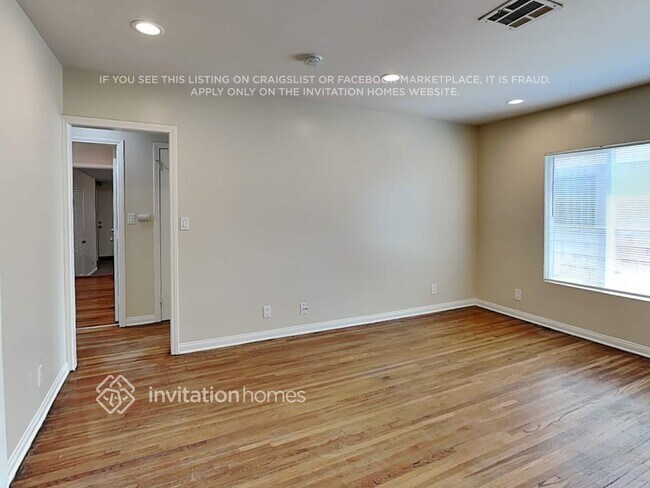 Foto del edificio - 12476 Adelphia Ave