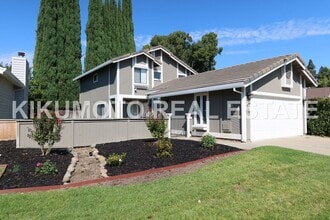 Building Photo - 7466 Summerwind Way