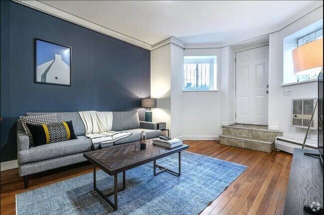 Building Photo - 501 Beacon St