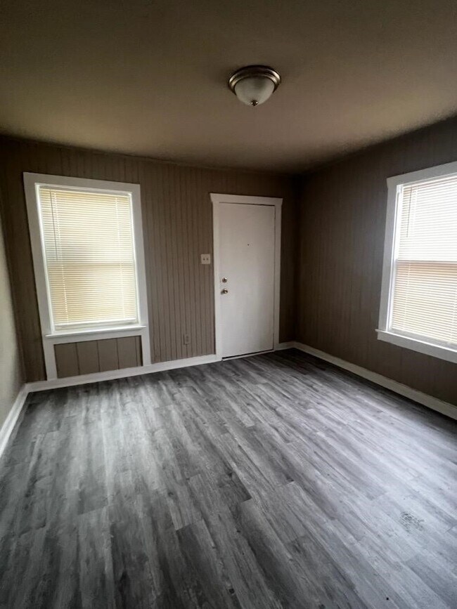 Foto del edificio - 1413 Mcneil St