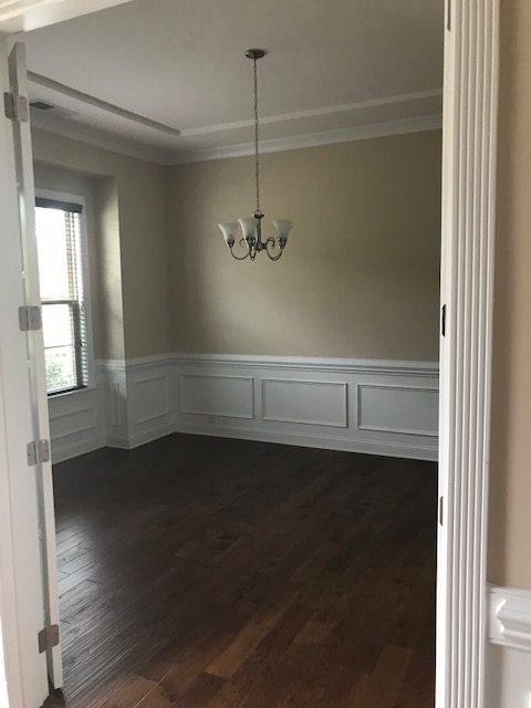 Foto del edificio - Spacious 5 Bedroom with 4 Baths Harrisburg