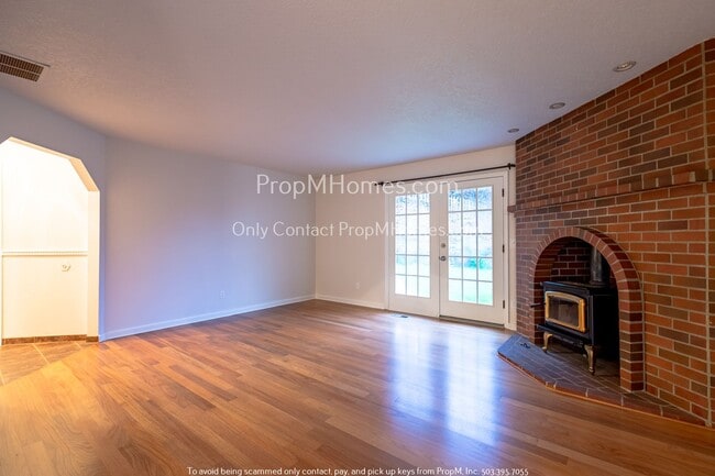 Photo - Three Bedroom Plus Bonus In West Linn - Sunset! House