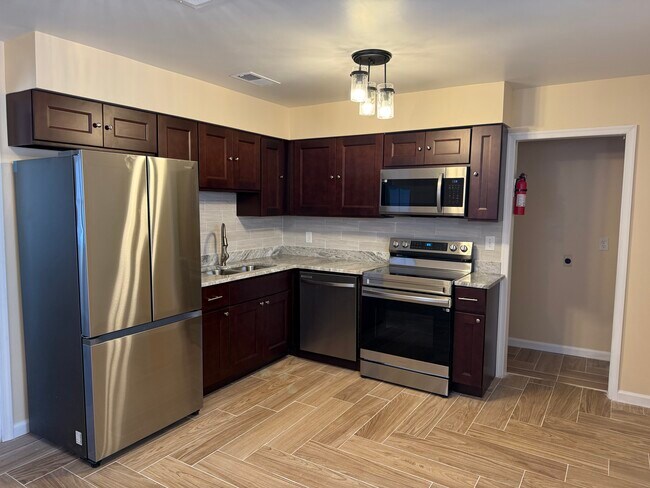 Foto del edificio - 1535 Vine St