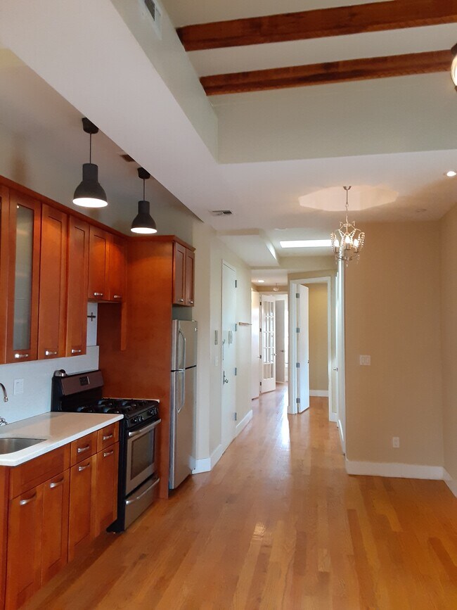 Building Photo - 257 Lexington Ave