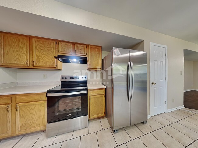 Building Photo - 5123 Milhouse Rd