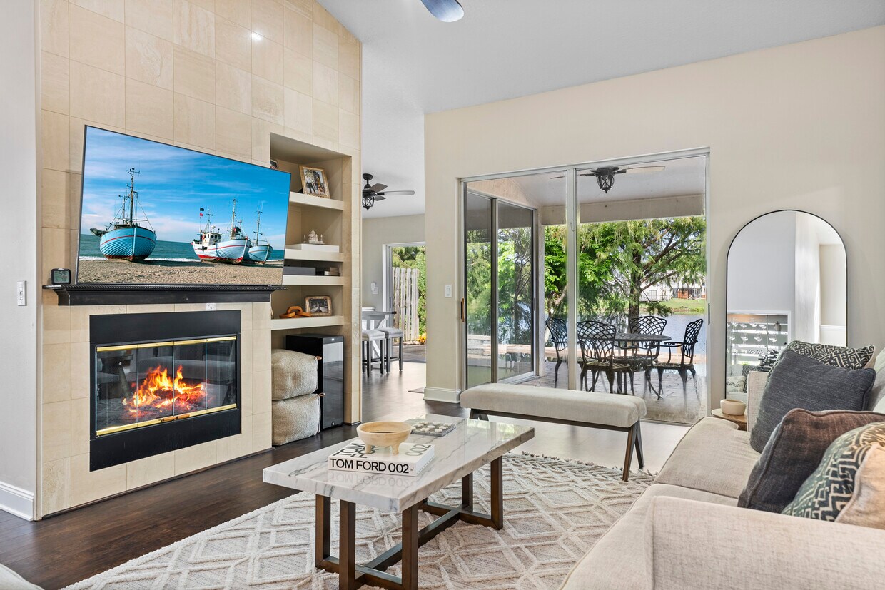 Foto principal - 3220 Tall Timber Dr