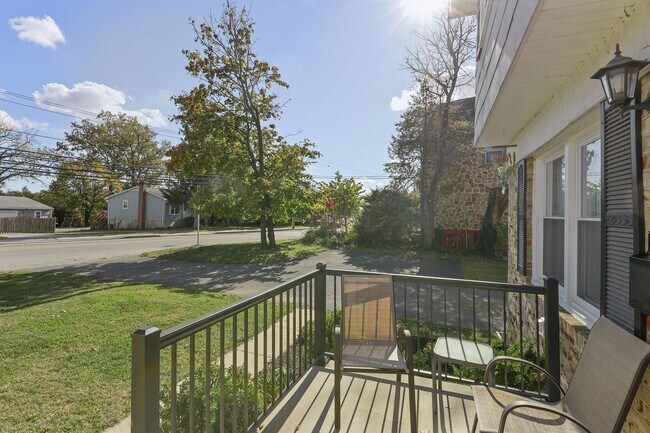 Building Photo - 415 Ingleside Ave