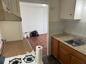 Building Photo - 215 Main St