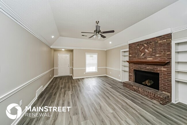 Foto del edificio - 6750 Lake Point Cir