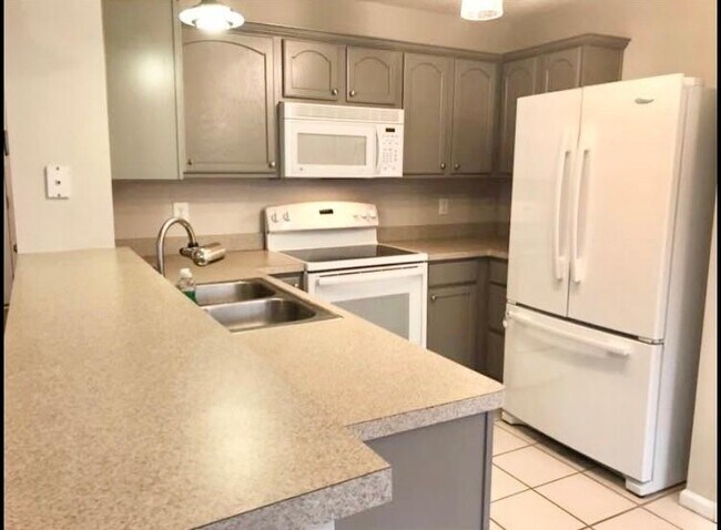 Foto del edificio - 219 Fox Creek Blvd