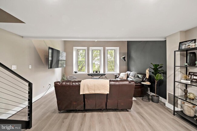 Foto del edificio - 915-25 Bainbridge St