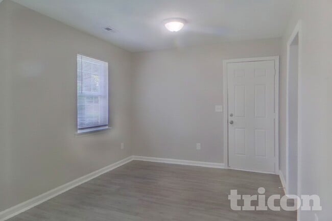 Building Photo - 7307 Hooksett Ct