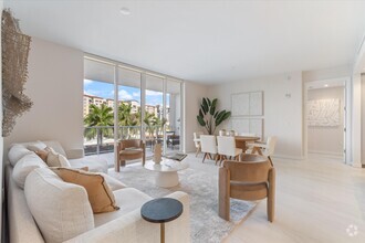 Building Photo - 220 SE Mizner Blvd