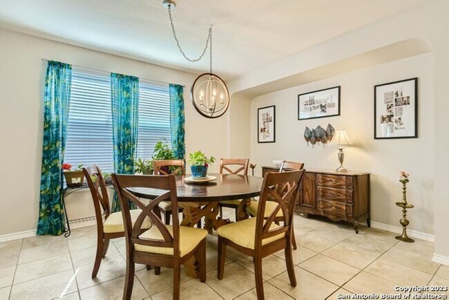 Foto del edificio - Beautiful 5 bedroom home in Texas Research...