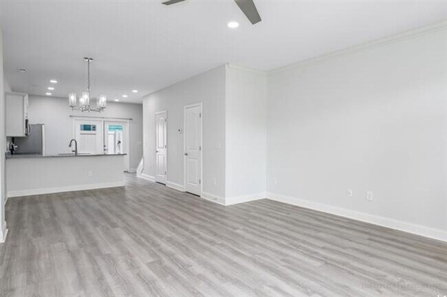 Photo - High Market in Market Common House