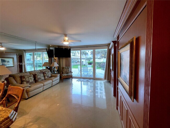 Foto del edificio - 3505 S Ocean Dr