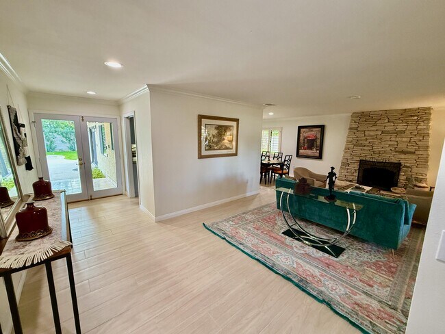 Building Photo - 75309 Palm Shadow Dr