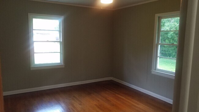 Foto del edificio - 2 Bedroom Home in Nashville!!