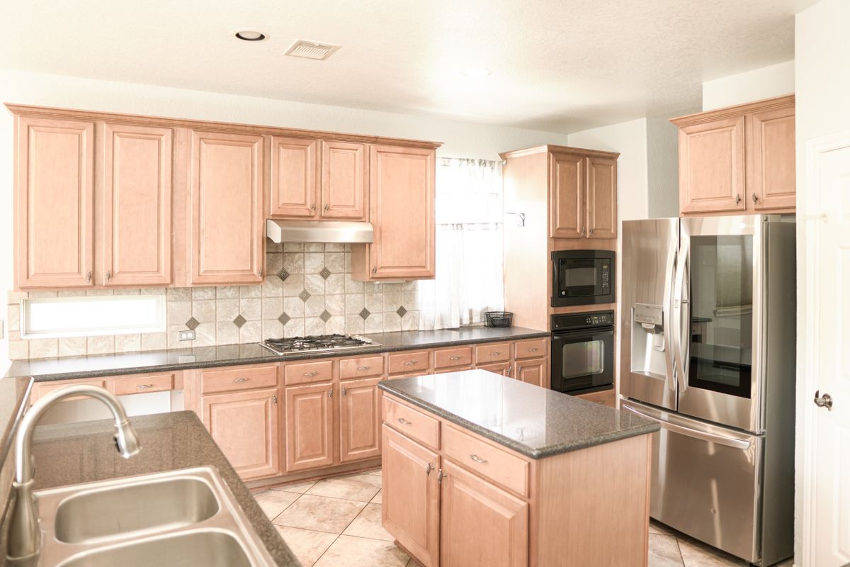 Foto del edificio - 10234-10235 Five Oaks Ln