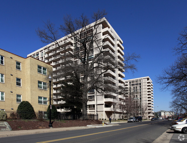 Primary Photo - Hyde Park Condominium