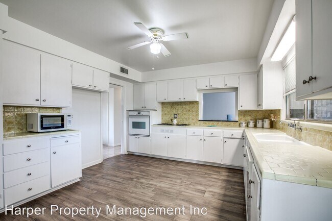 Building Photo - 3 br, 2 bath House - 600 Antler Dr