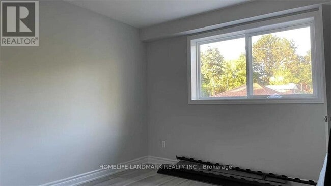 Building Photo - 91 Mintwood Dr