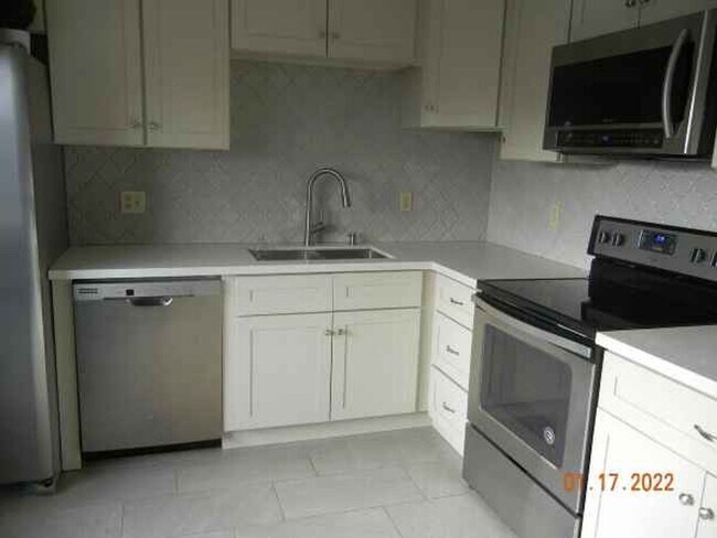Foto del edificio - Remodeled 2-Bed/1.5-Bath Longmont Townhome