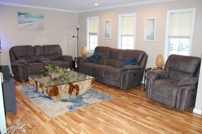 Foto del edificio - 3 br, 2 bath House - 1909 Jamestown Rd