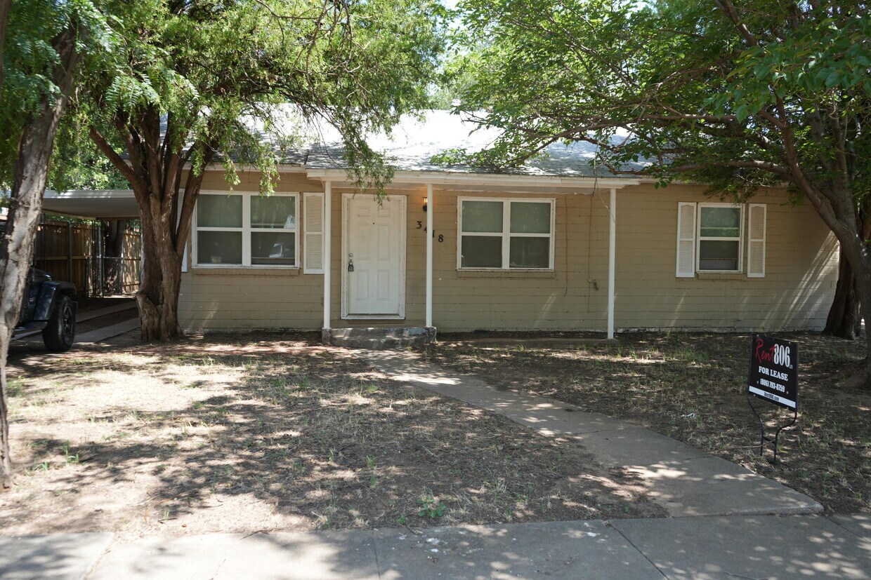Foto principal - 3418 25th St