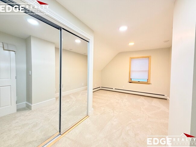 Building Photo - 46 Shannon St