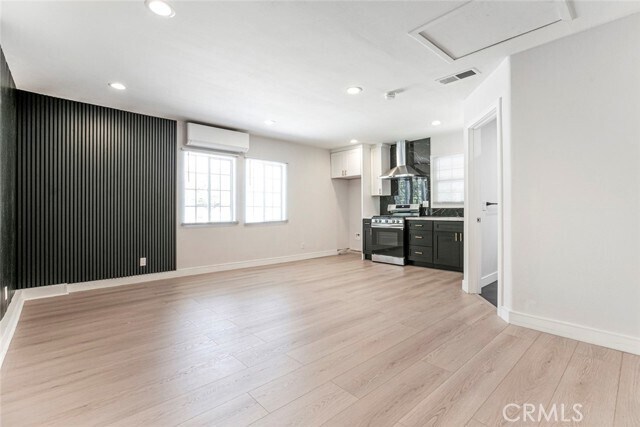 Foto del edificio - 17648 Raymer St