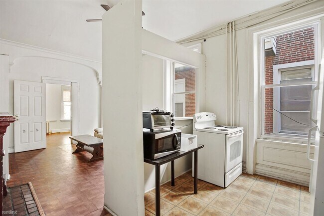 Foto del edificio - 6 br, 2 bath House - 1709 W MONTGOMERY AVE...