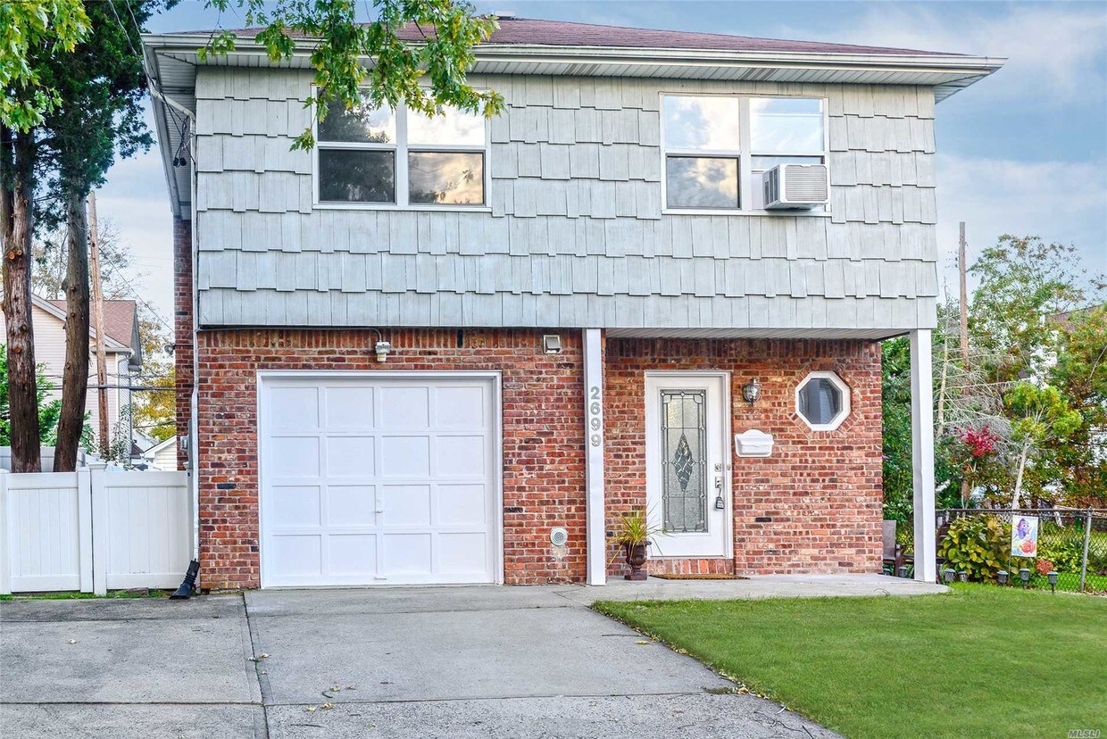 Foto principal - 2699 Colonial Ave