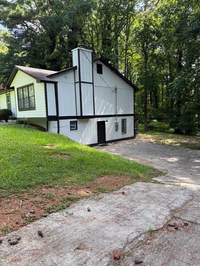 Foto del edificio - 721 Wedgewood Dr