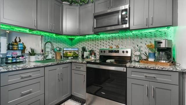 Appliances new-granite top - 3001 NW 48th Ave