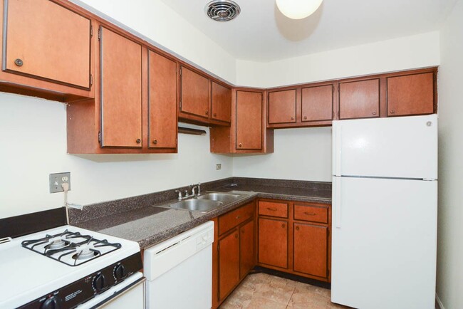 Foto del edificio - 663 W Wrightwood Ave