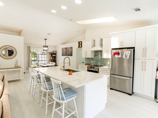 Foto del edificio - 1123 Hollow Oak Ct