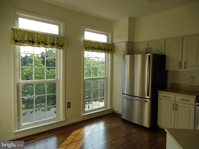 Building Photo - 14612 Creek Valley Ct