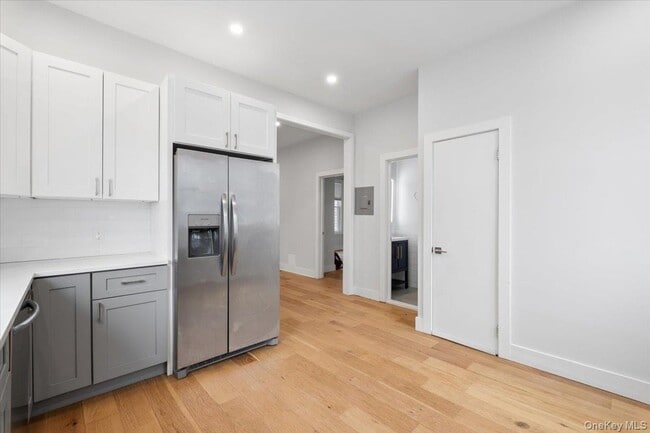 Building Photo - 56 Wildey St