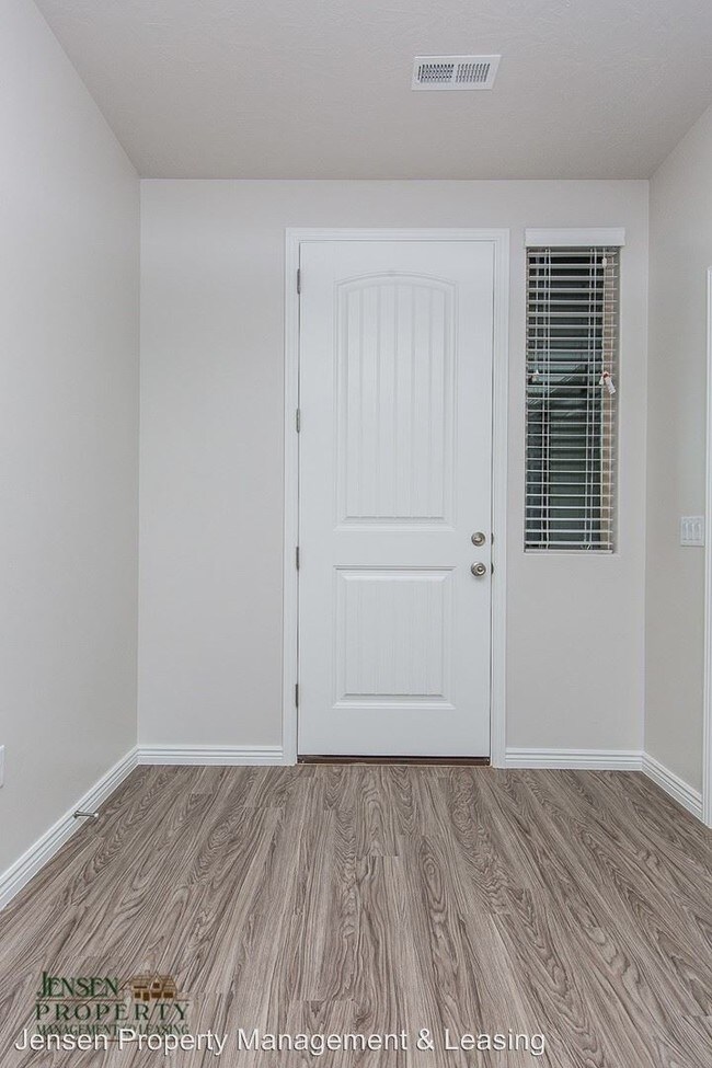 Foto del edificio - 3276 E Red Cedar Dr