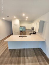 Building Photo - 669 Holly Lks Dr