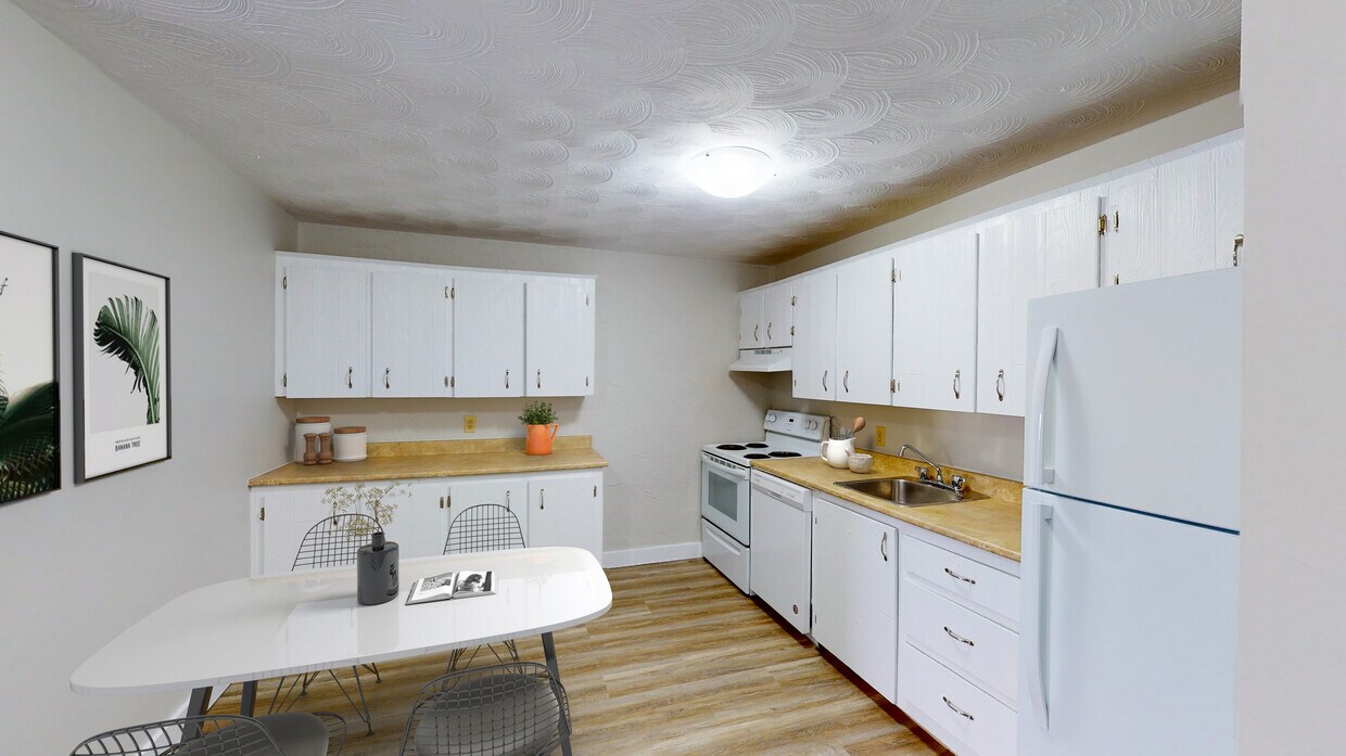 Primary Photo - 21 Connaught Av
