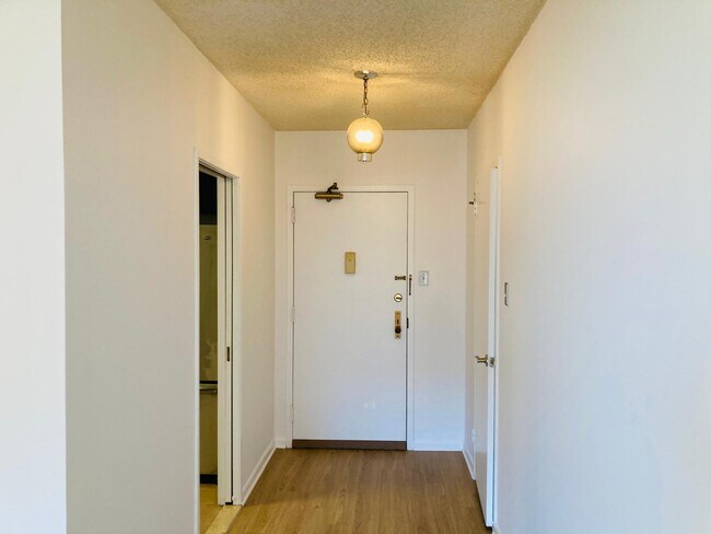 Building Photo - 3701 S George Mason Dr
