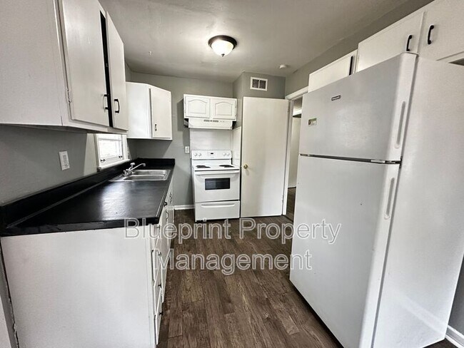 Foto del edificio - 913 27th St SW