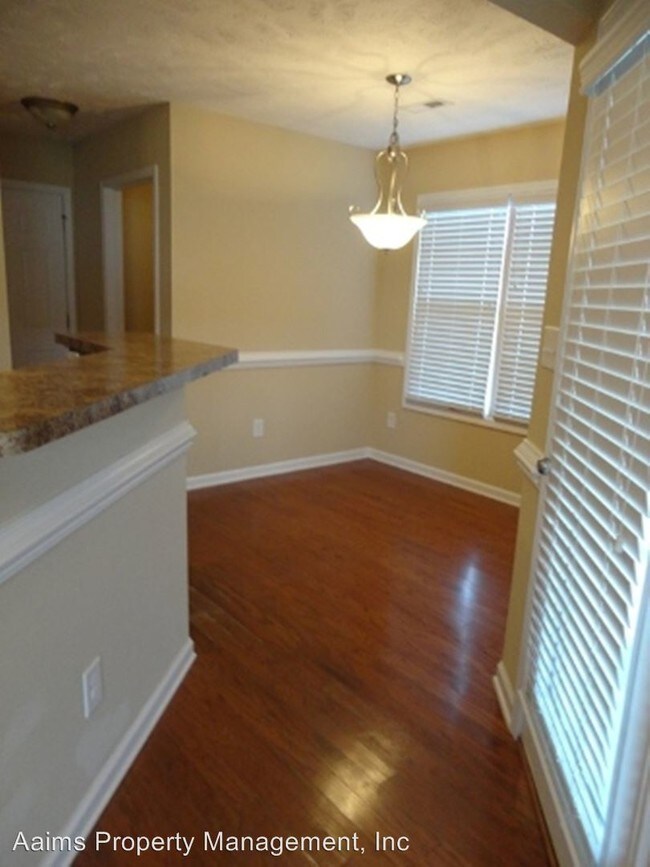 Foto del edificio - 4 br, 3 bath House - 295 Collinwood Dr.