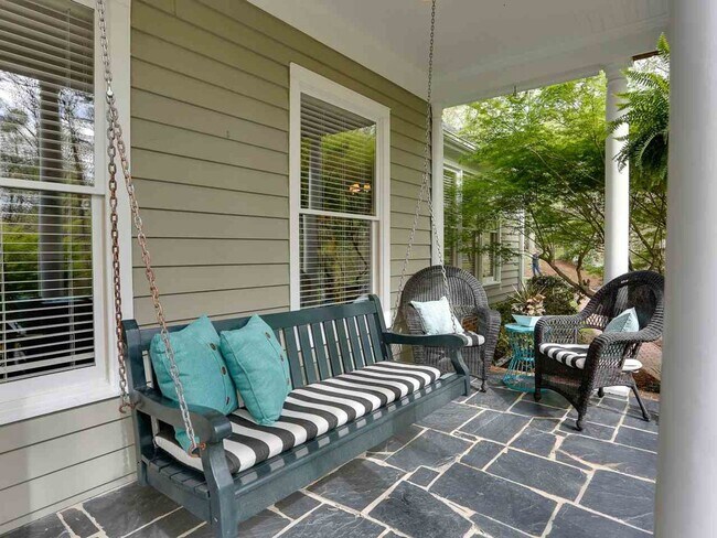Foto del edificio - Available early August! Gorgeous 5 bedroom...