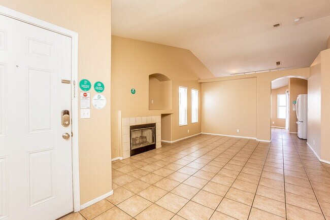Building Photo - 6620 Peony Bush Dr