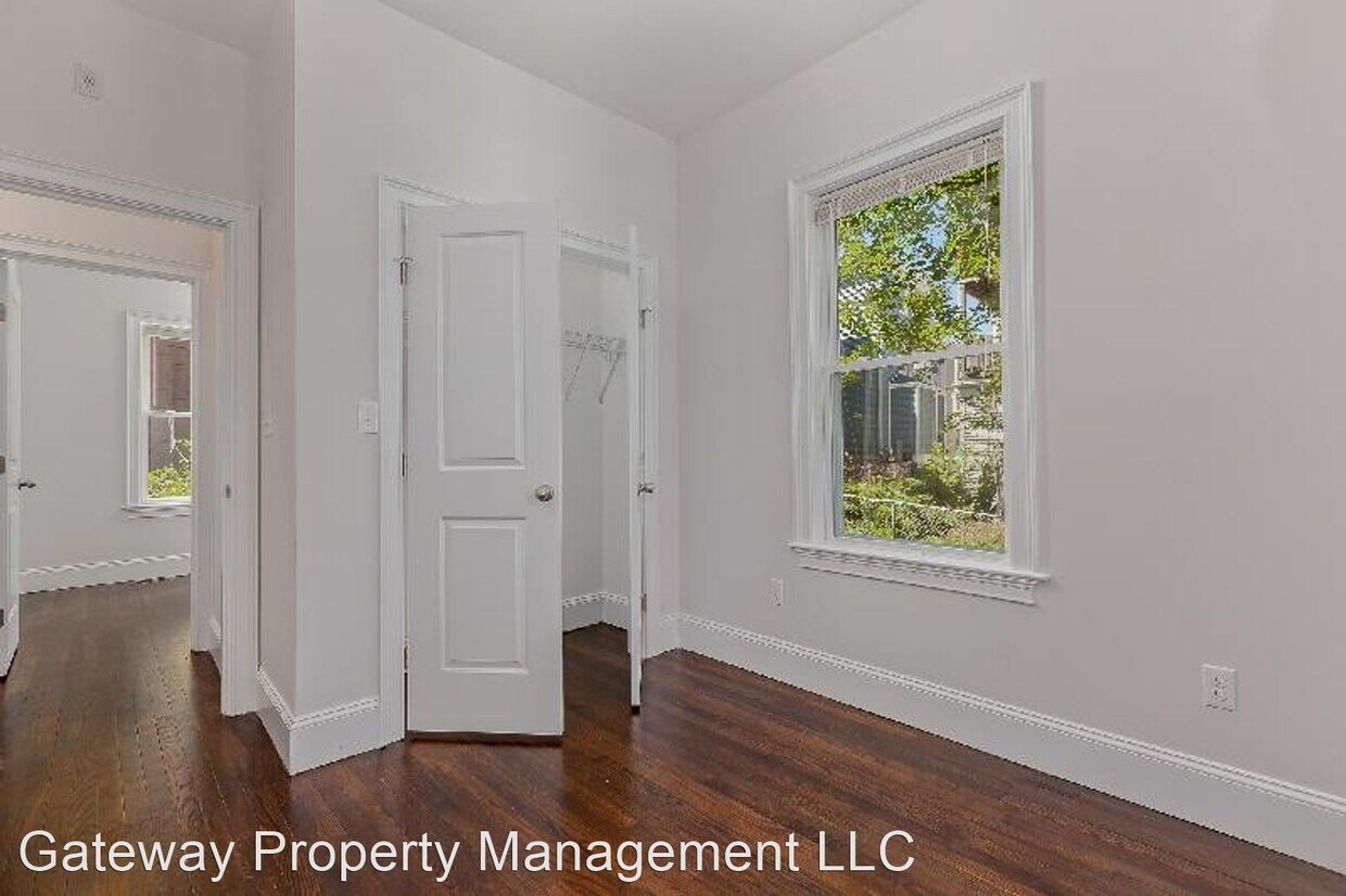 Primary Photo - 4 br, 2 bath House - 9 Oswald St #2