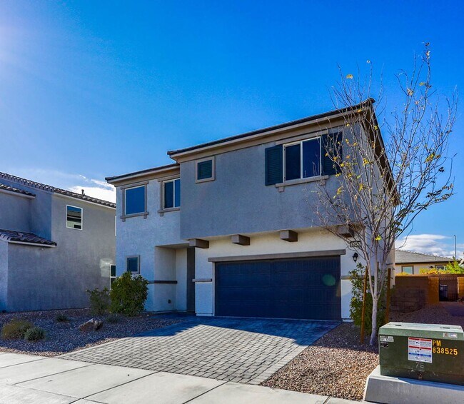 Foto del edificio - Beautiful 3 Bedroom Home, In Gated Community, Convenient To Nellis AFB