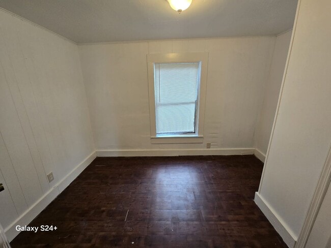 Building Photo - 755 Doucette Ave